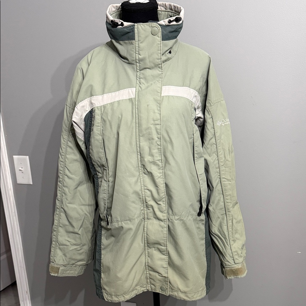 Columbia Sage and White Uninsulated Jacket